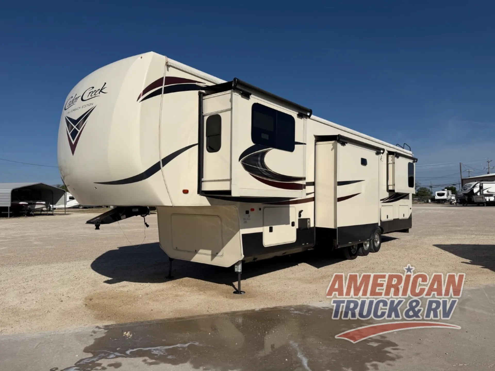 2019 Forest River Cedar Creek Silverback 37RTH - Photo 4