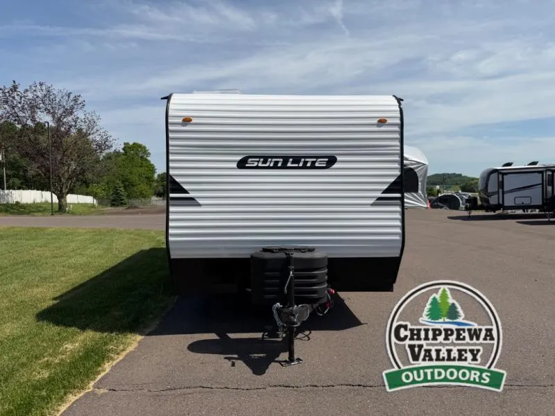 2026 Sunset Park RV Sun Lite 18THX - Photo 2