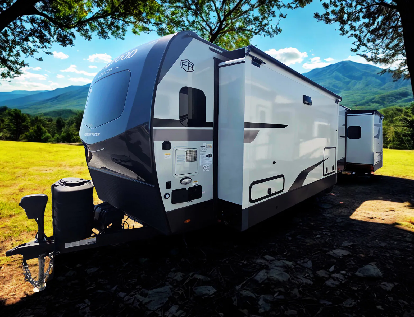 2026 Forest River Rockwood Signature 8339FK - Photo 4