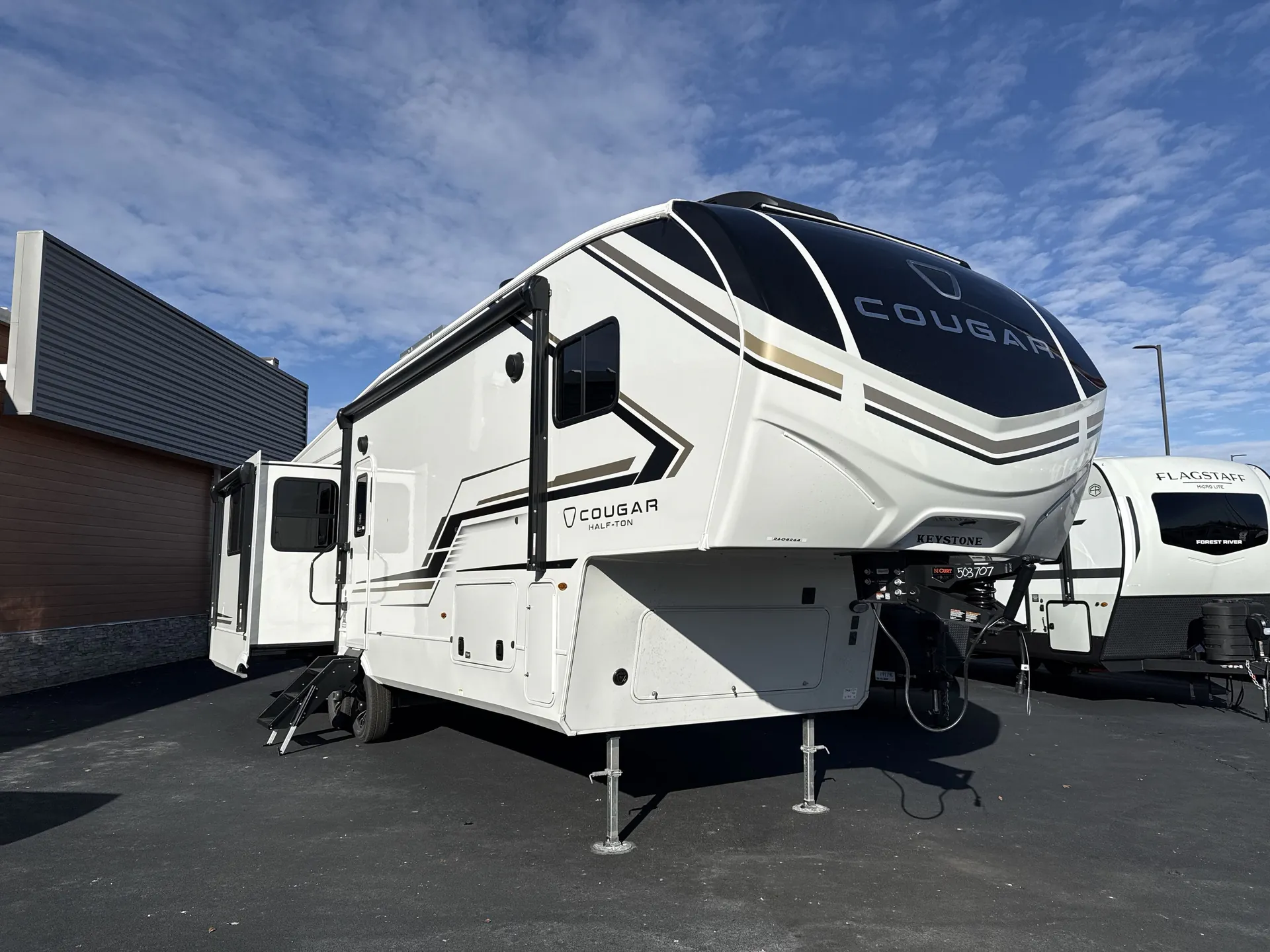 2026 Keystone Cougar Half-Ton 29MBD - Photo 2