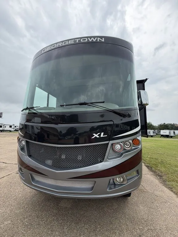 2019 Forest River Georgetown XL 369DS - Photo 4
