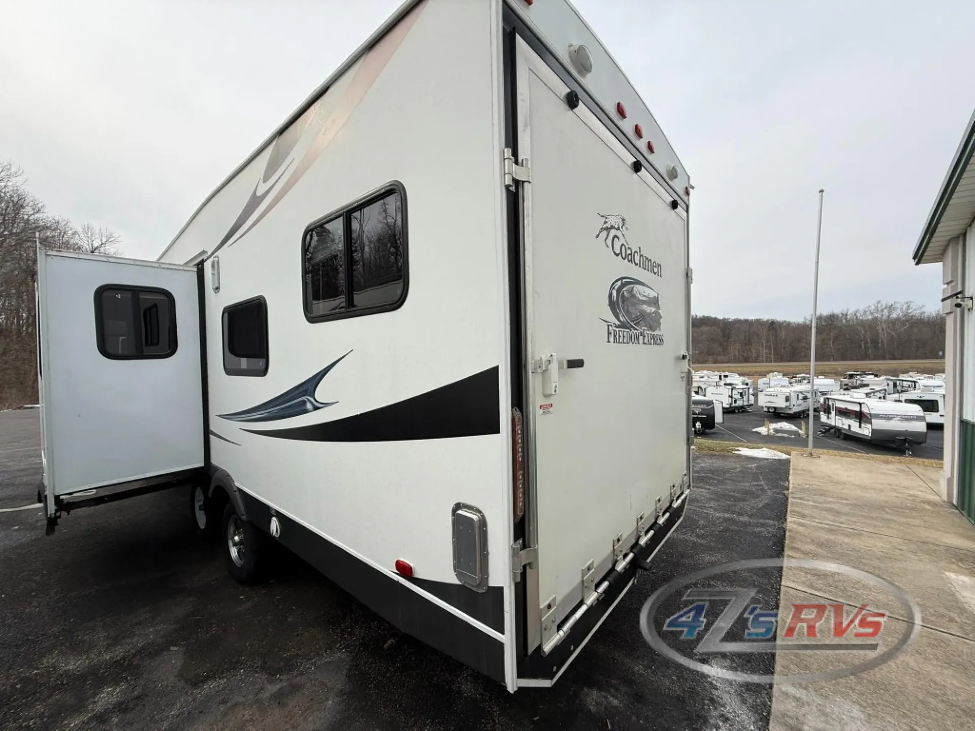 2013 Coachmen Freedom Express Blast 301 BLDS - Photo 4