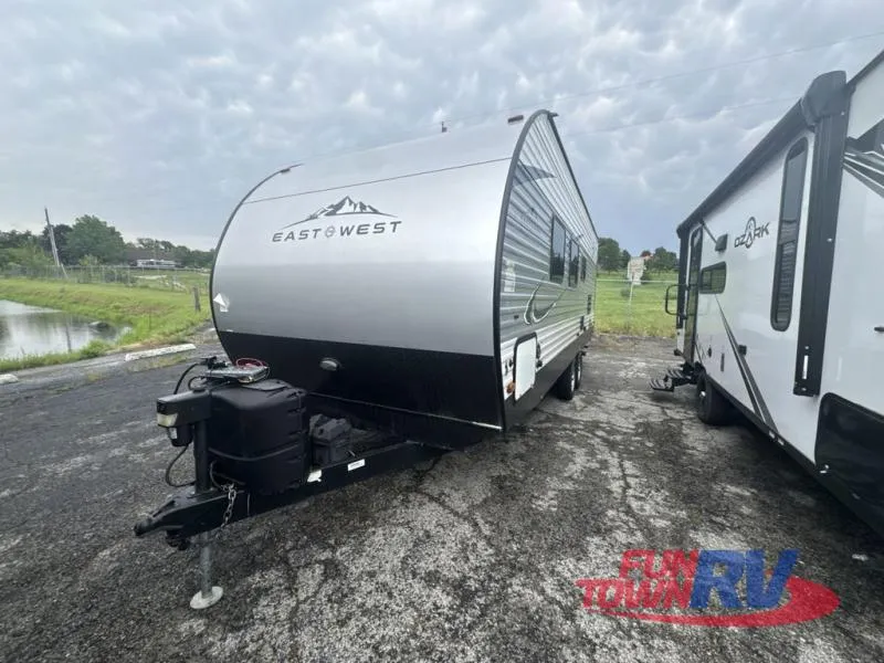 2019 East to West Della Terra 25 KRB - Photo 4