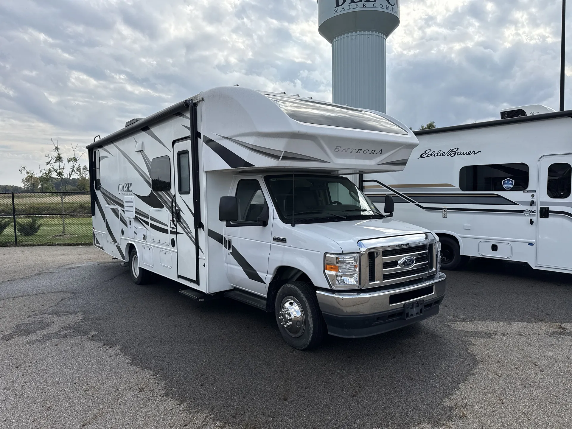 2022 Entegra Coach Odyssey 26M - Photo 2