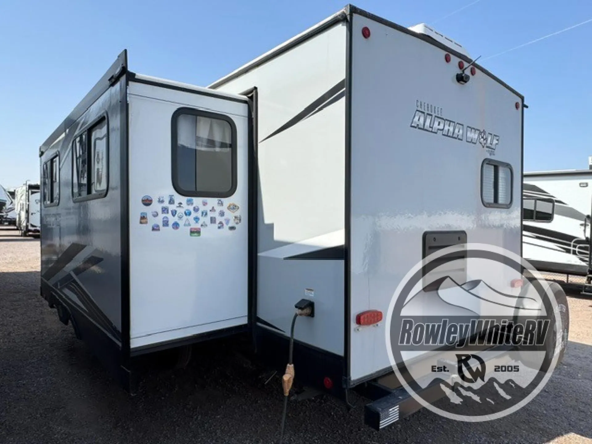 2021 Forest River Cherokee Alpha Wolf 27RK-L — Photo 6