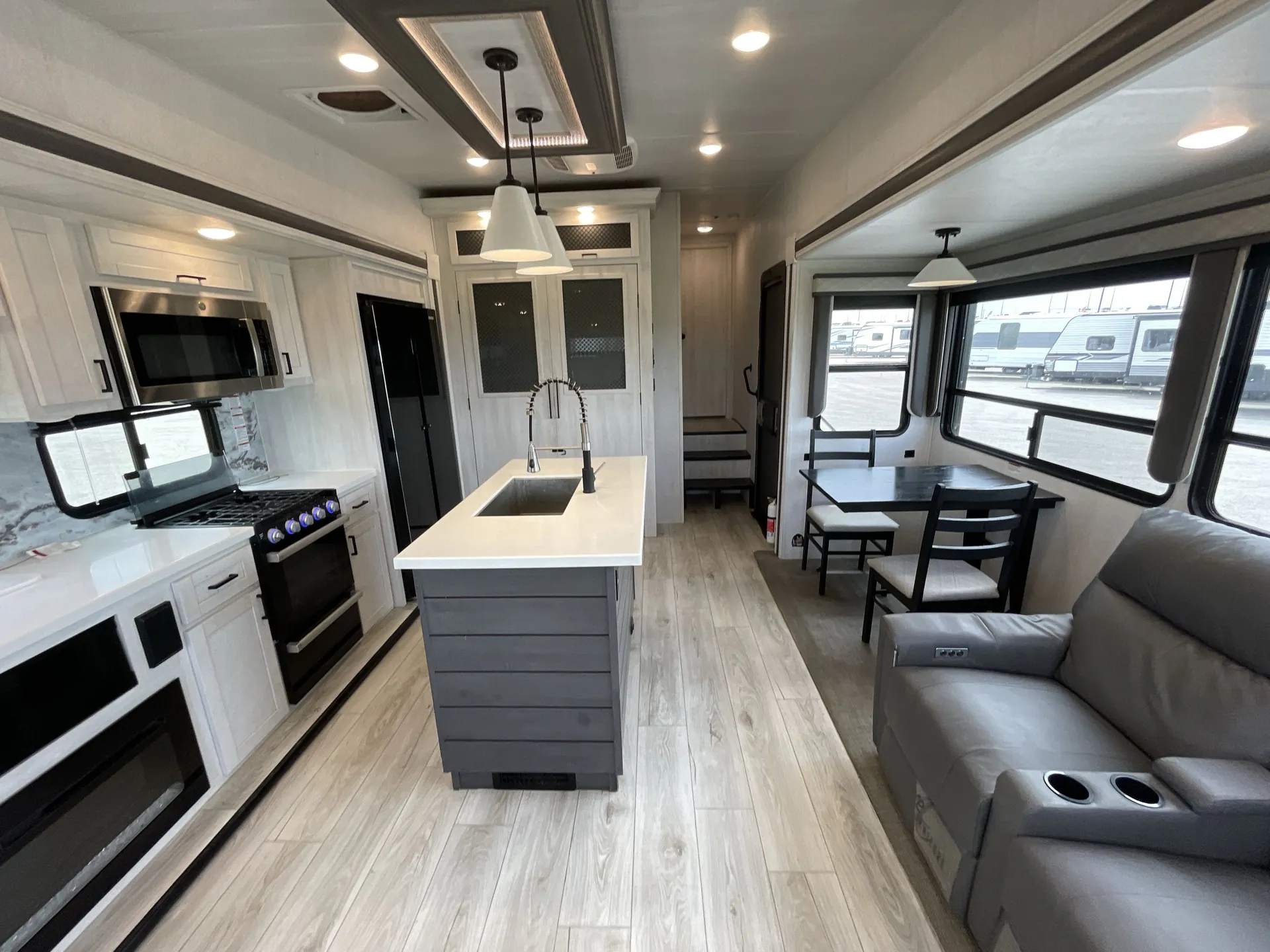 2022 East to West Ahara 365RL — living area main