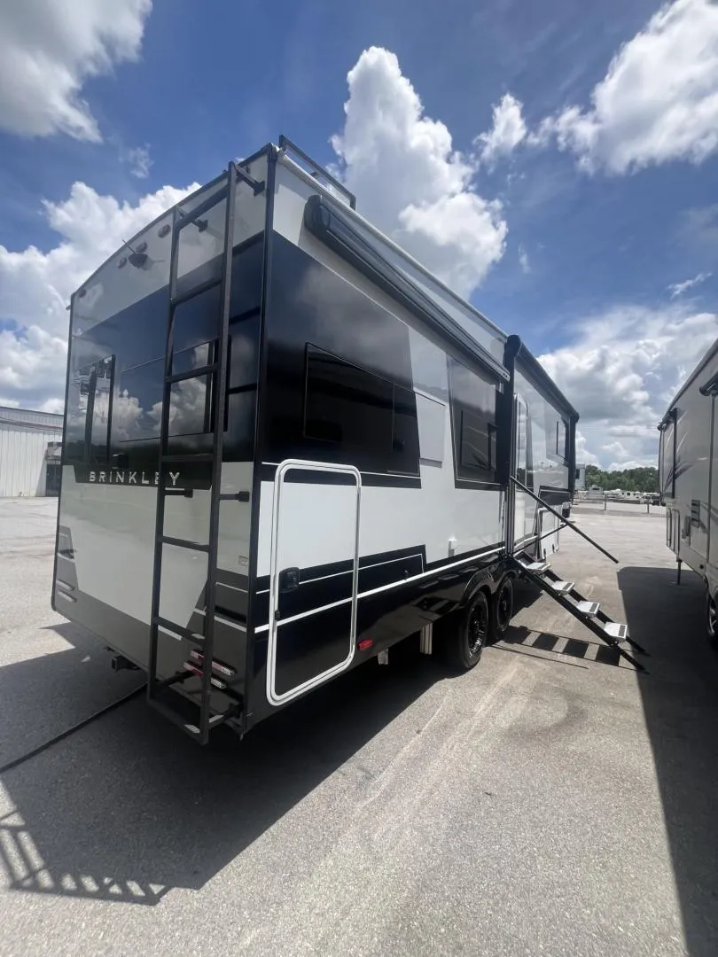 2026 Brinkley Model Z 2680, Photos photo 6