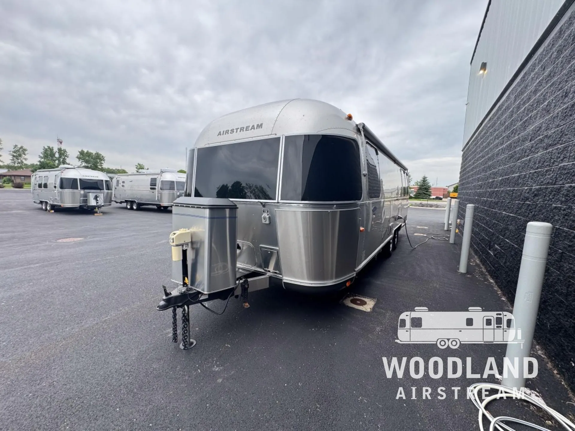2010 Airstream Classic 27FB - Photo 3