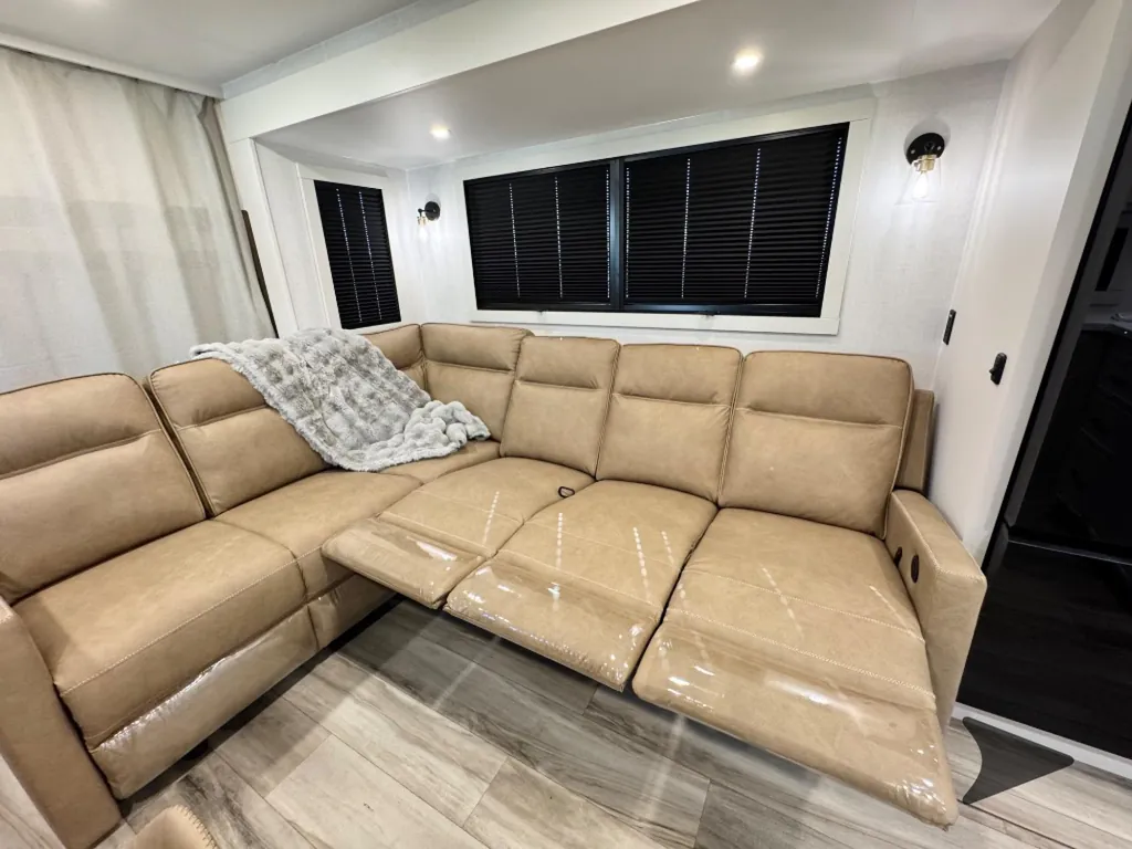 2027 Brinkley Model I 290, Photos photo 53