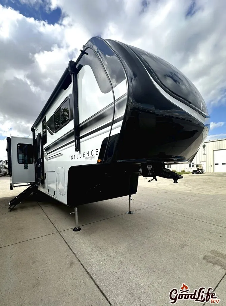 2026 Grand Design Influence 3003RL - Photo 3