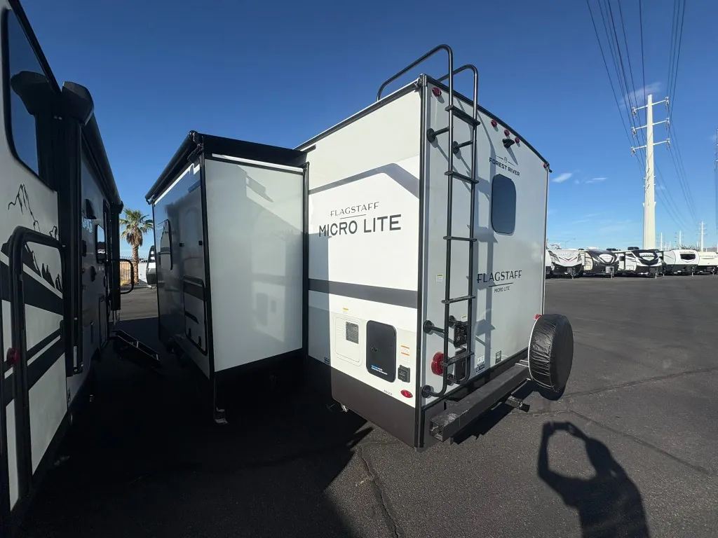 2027 Forest River Flagstaff Micro Lite 25SRB, Photos photo 6