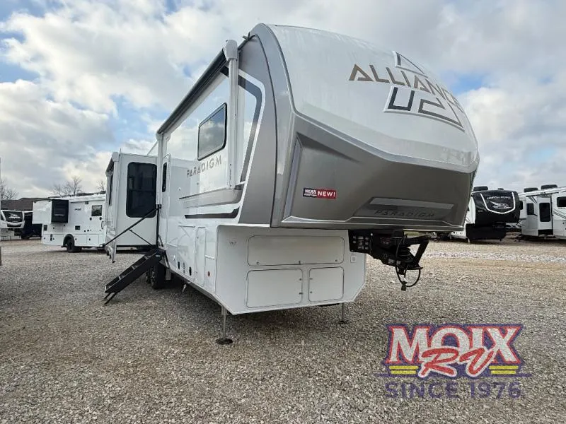 2026 Alliance RV Paradigm 310RL - Photo 2