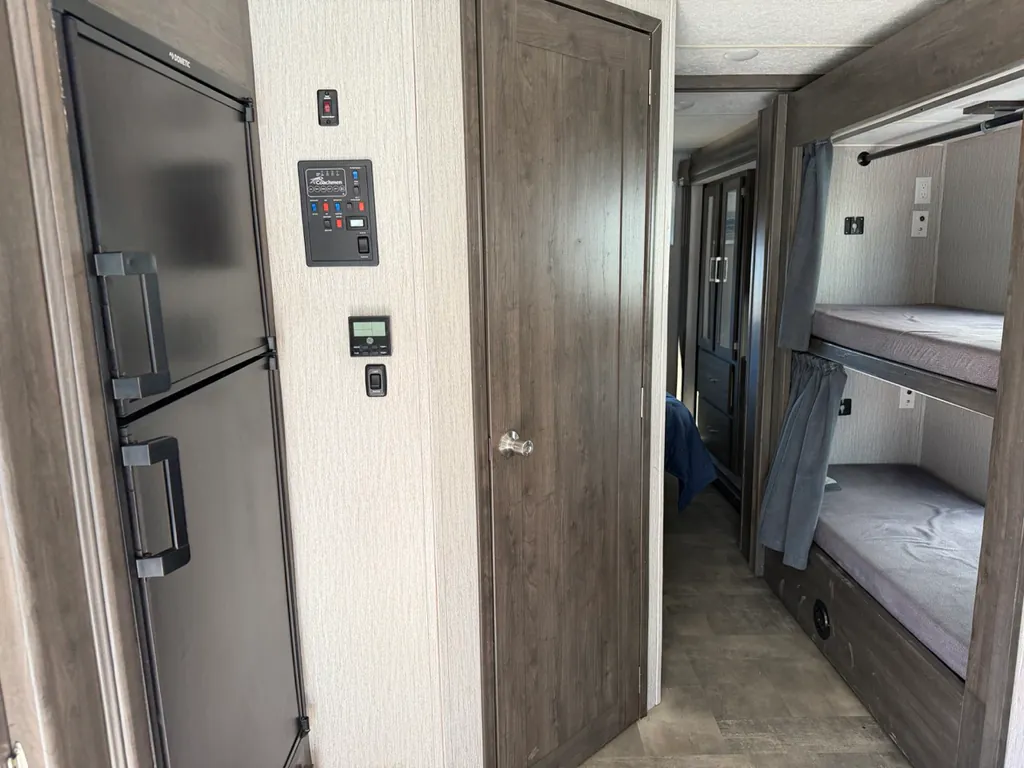 2023 Coachmen Pursuit 31BH, Photos photo 11