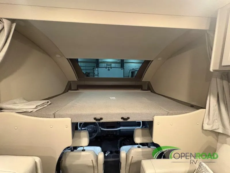 2026 Thor Motor Coach Magnitude GRAND X32 - Photo 4