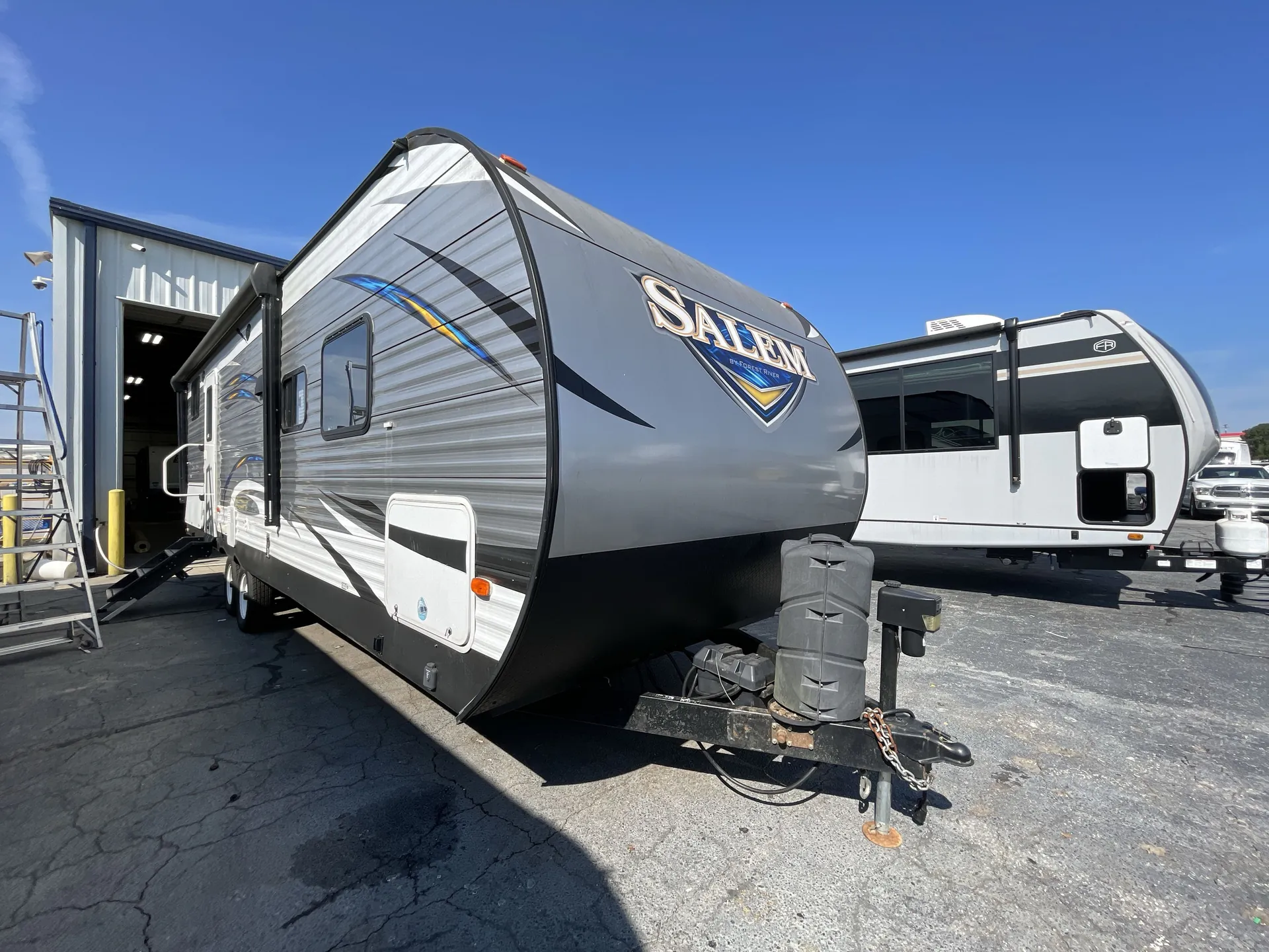 2019 Forest River Salem 27DBK