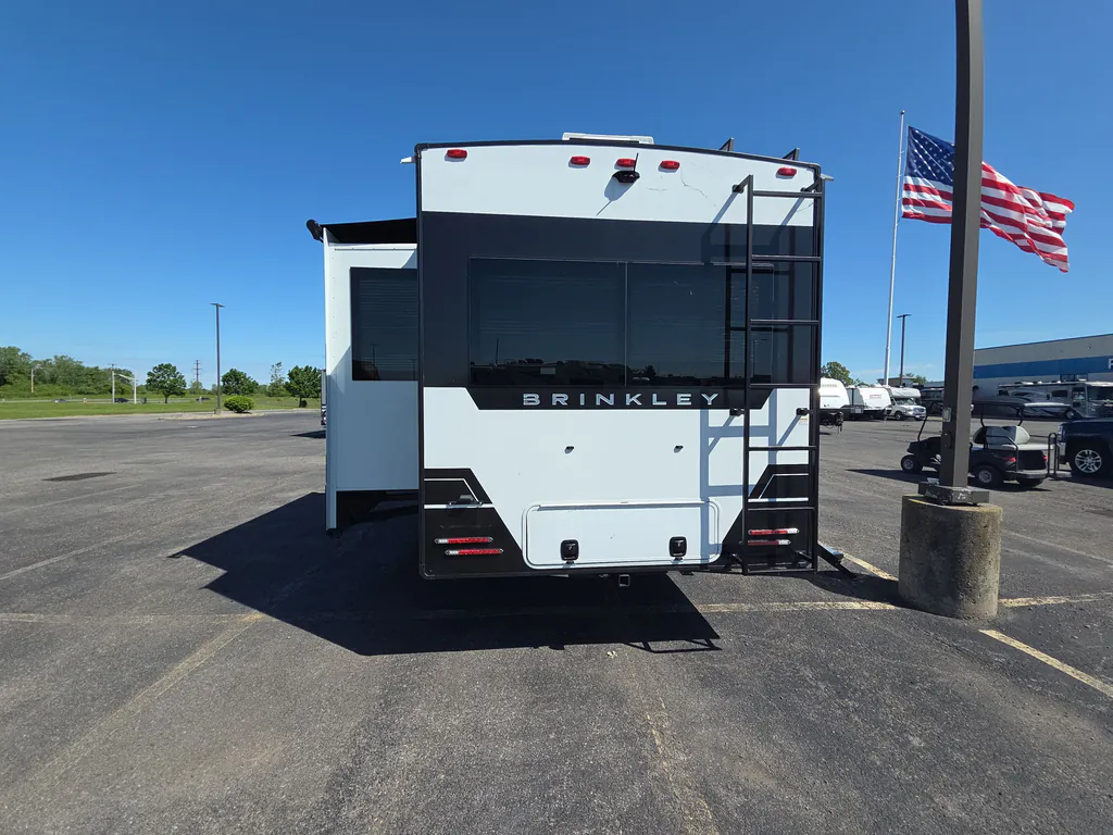 2025 Brinkley Model Z 2670, Photos photo 7