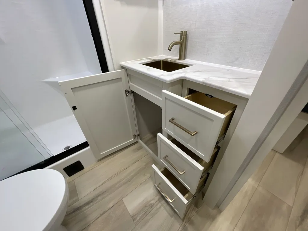2025 Brinkley MODEL I 275, Photos photo 48