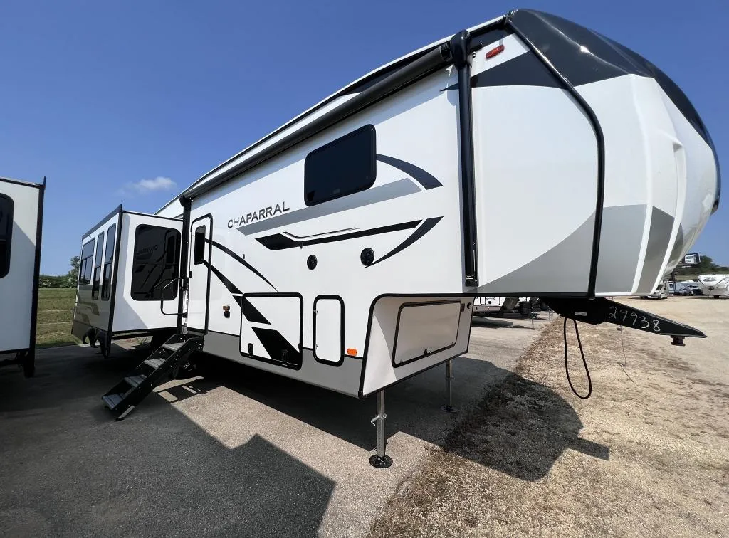2023 FOREST RIVER Chaparral 336TSIK - Main photo