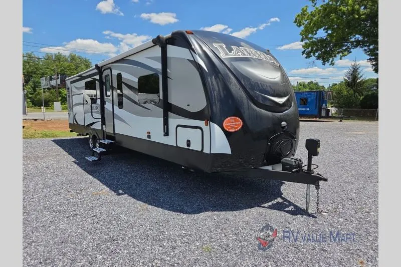 2016 Keystone Laredo 330RL - Photo 3