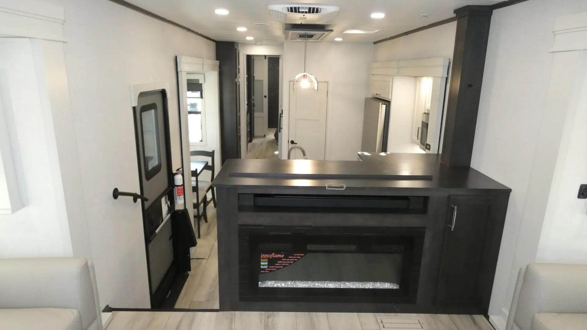 2026 Keystone Alpine 3710FL - Photo 3