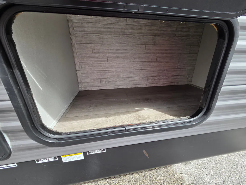 2026 Coachmen Catalina Legacy Edition 273DBHCK, Photos photo 13