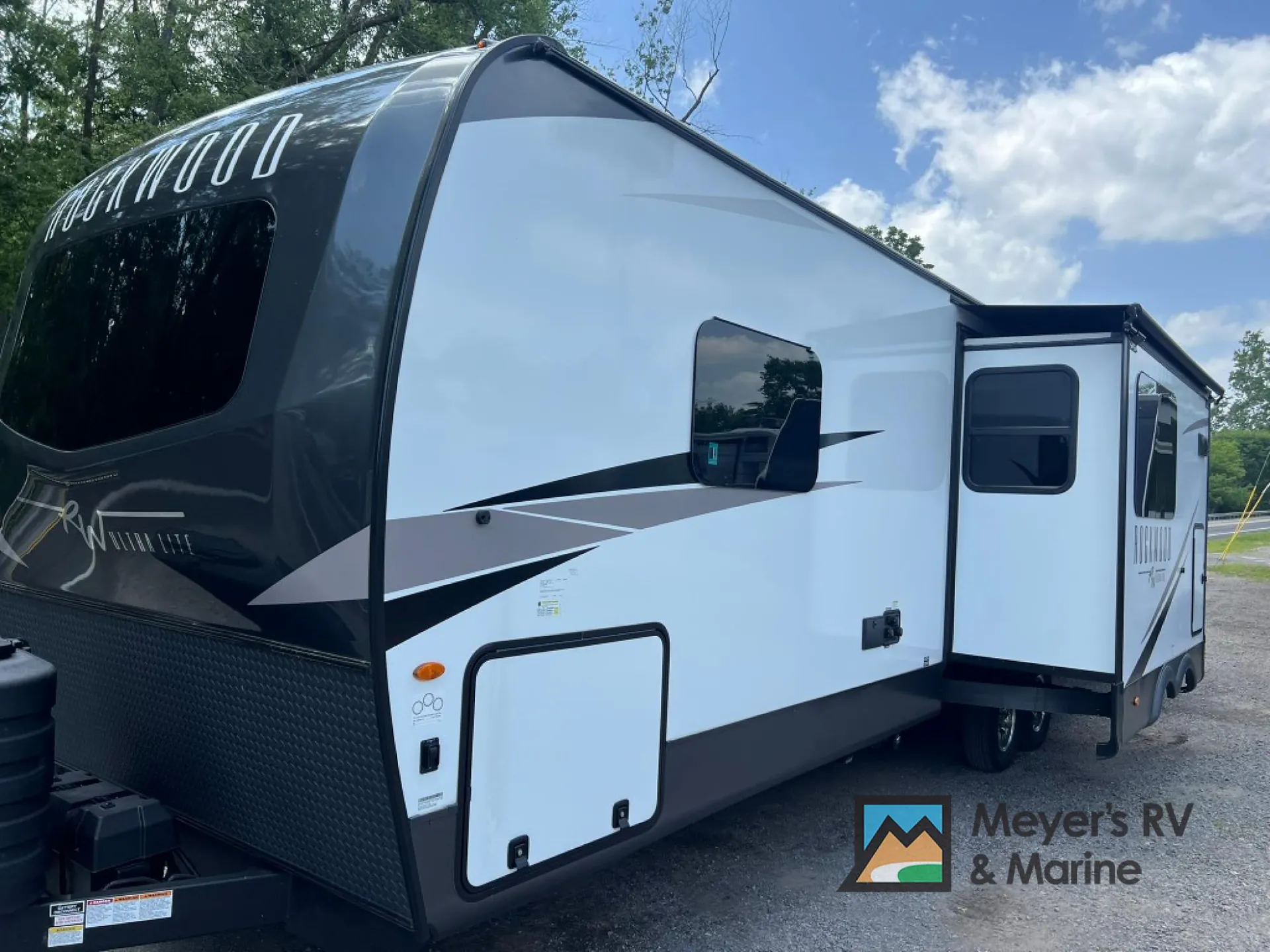 2025 Forest River Rockwood Ultra Lite 2918BH - Photo 4