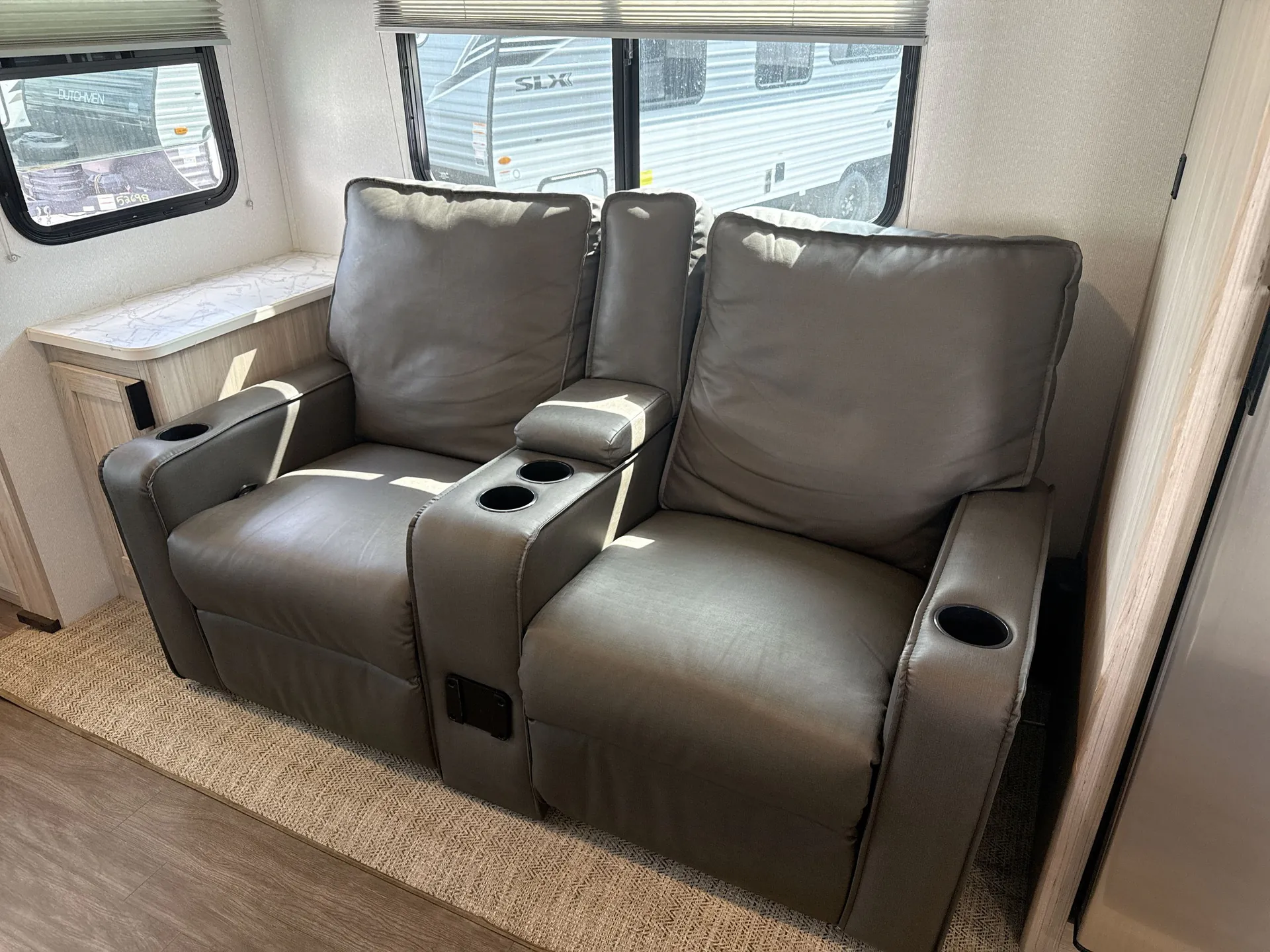 2022 Cruiser RV Shadow Cruiser 215RBS - Photo 3