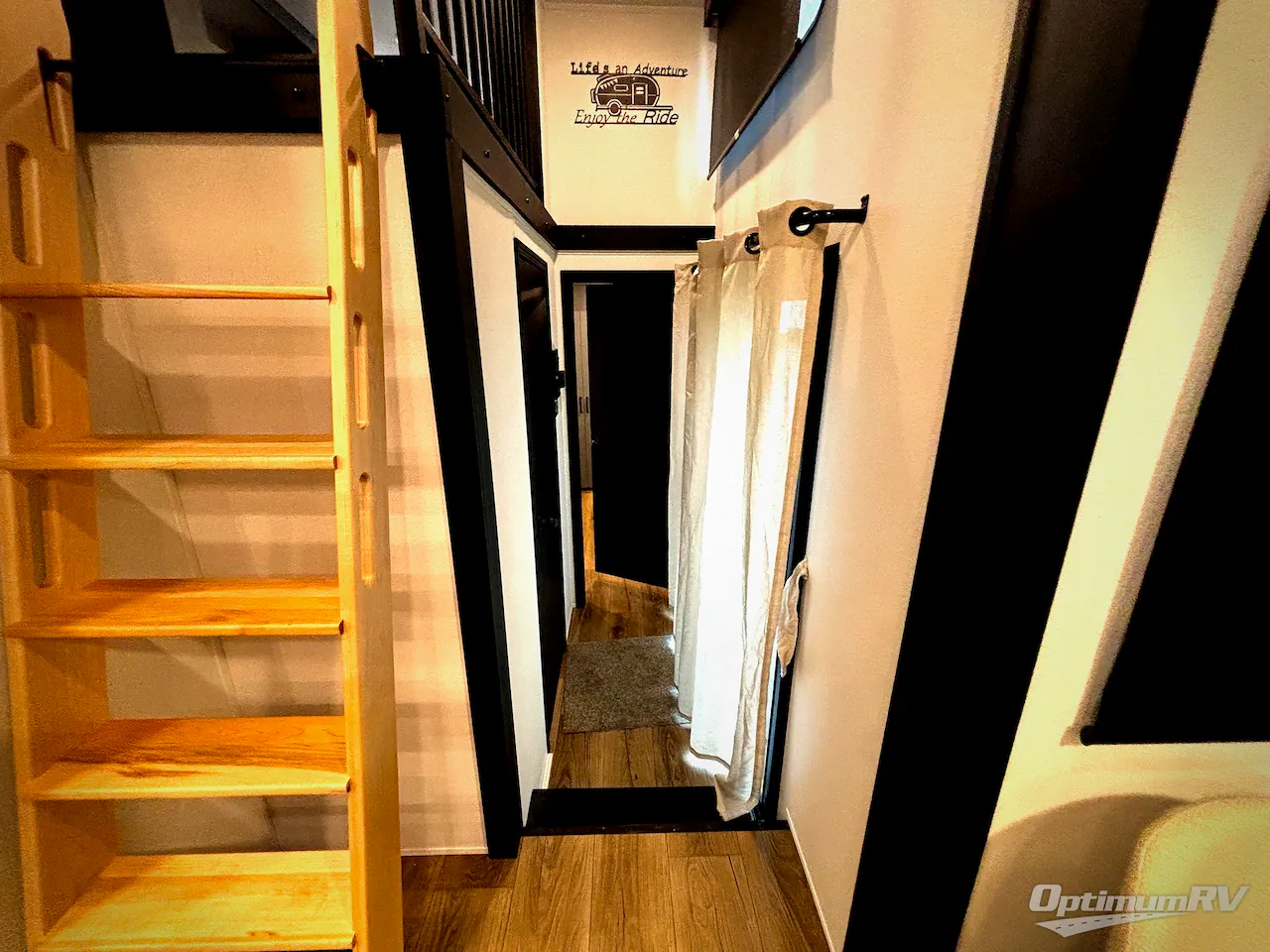 2027 Forest River Puma Vista 421LFT — Photo 7