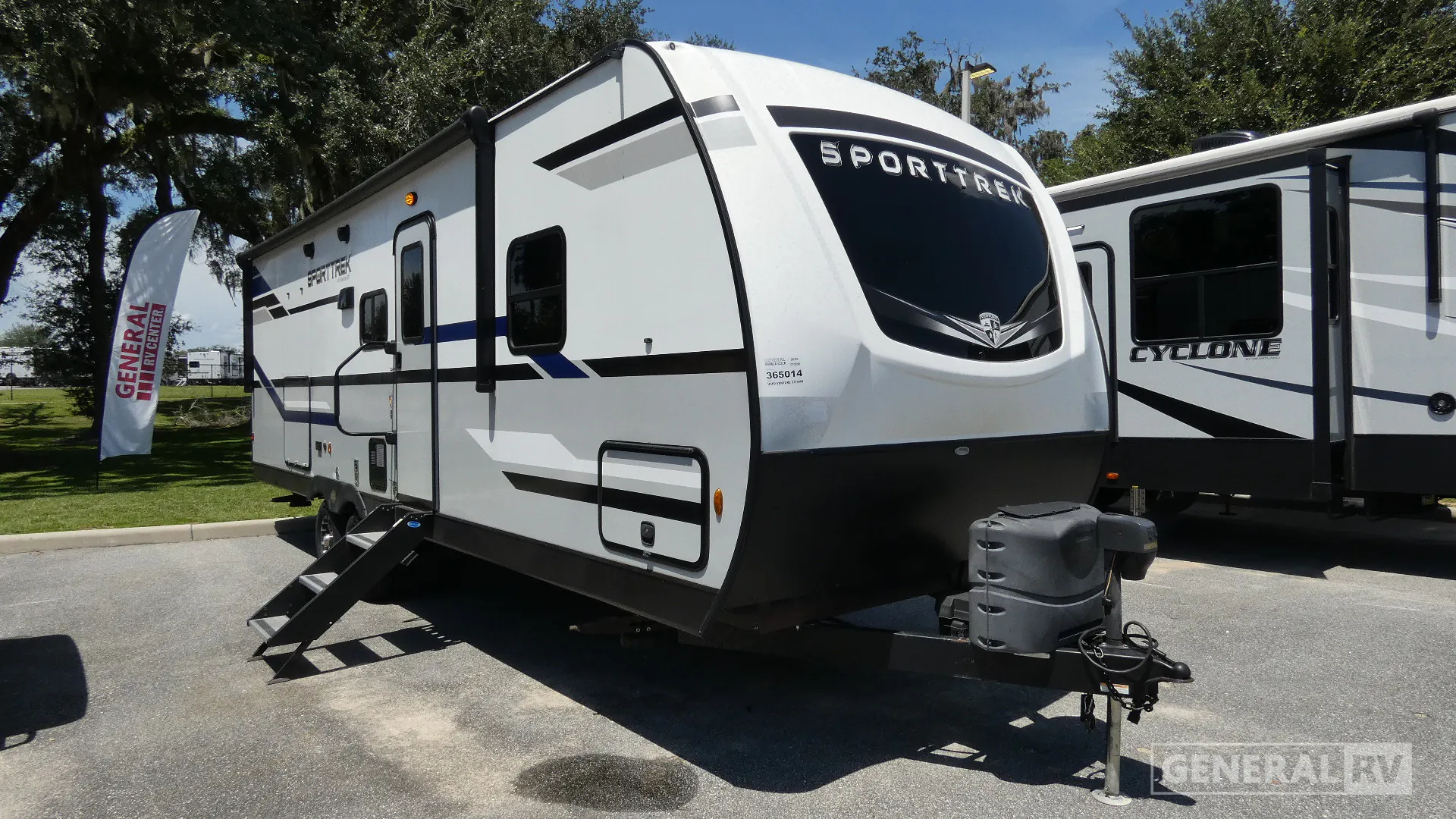 2022 Venture RV SportTrek ST271VMB dealer photo 1 from General RV