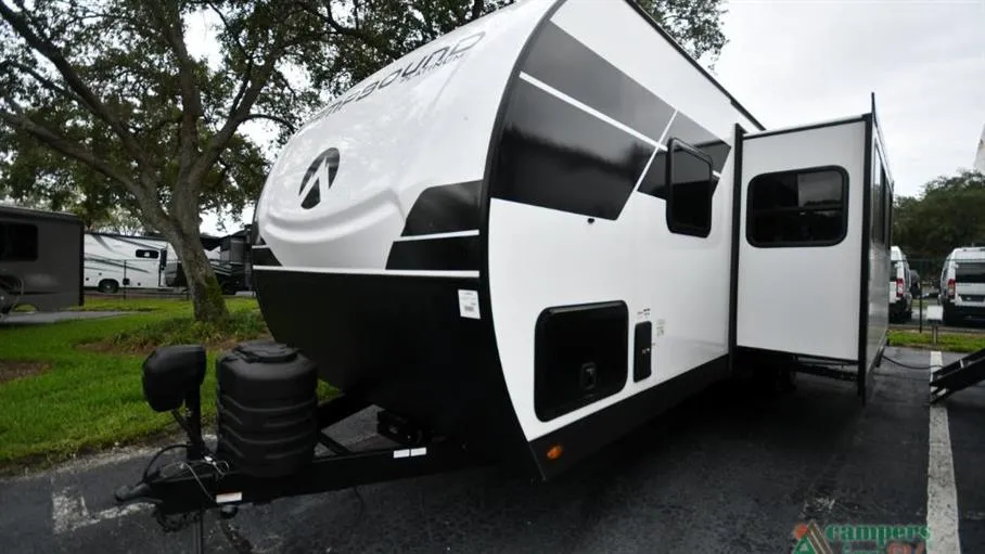 2027 Venture RV Campbound Platinum 261CRB - Photo 3