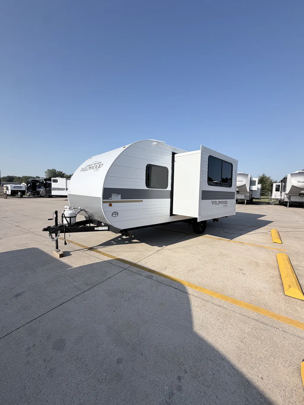 2027 Forest River Wildwood FSX 178BH, Photos photo 4