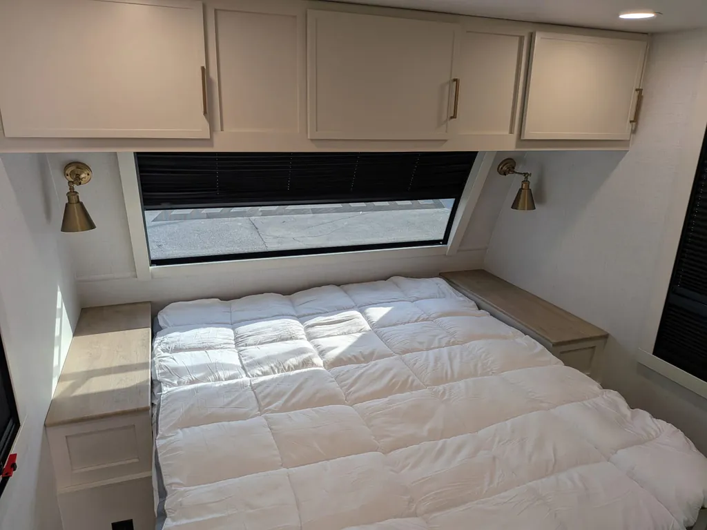 2025 Brinkley Model I 265, Photos photo 11