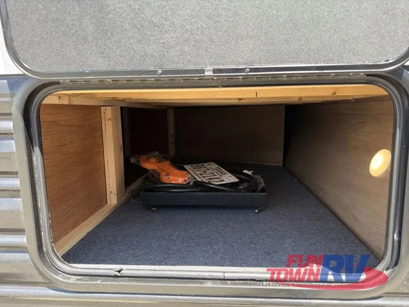 2023 Forest River RV Cherokee 243TR - Photo 4