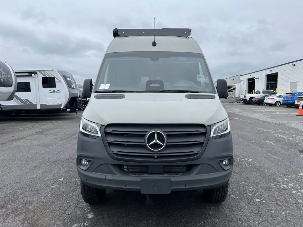 2027 Tiffin GH1 SE 19 SBV - Photo 4