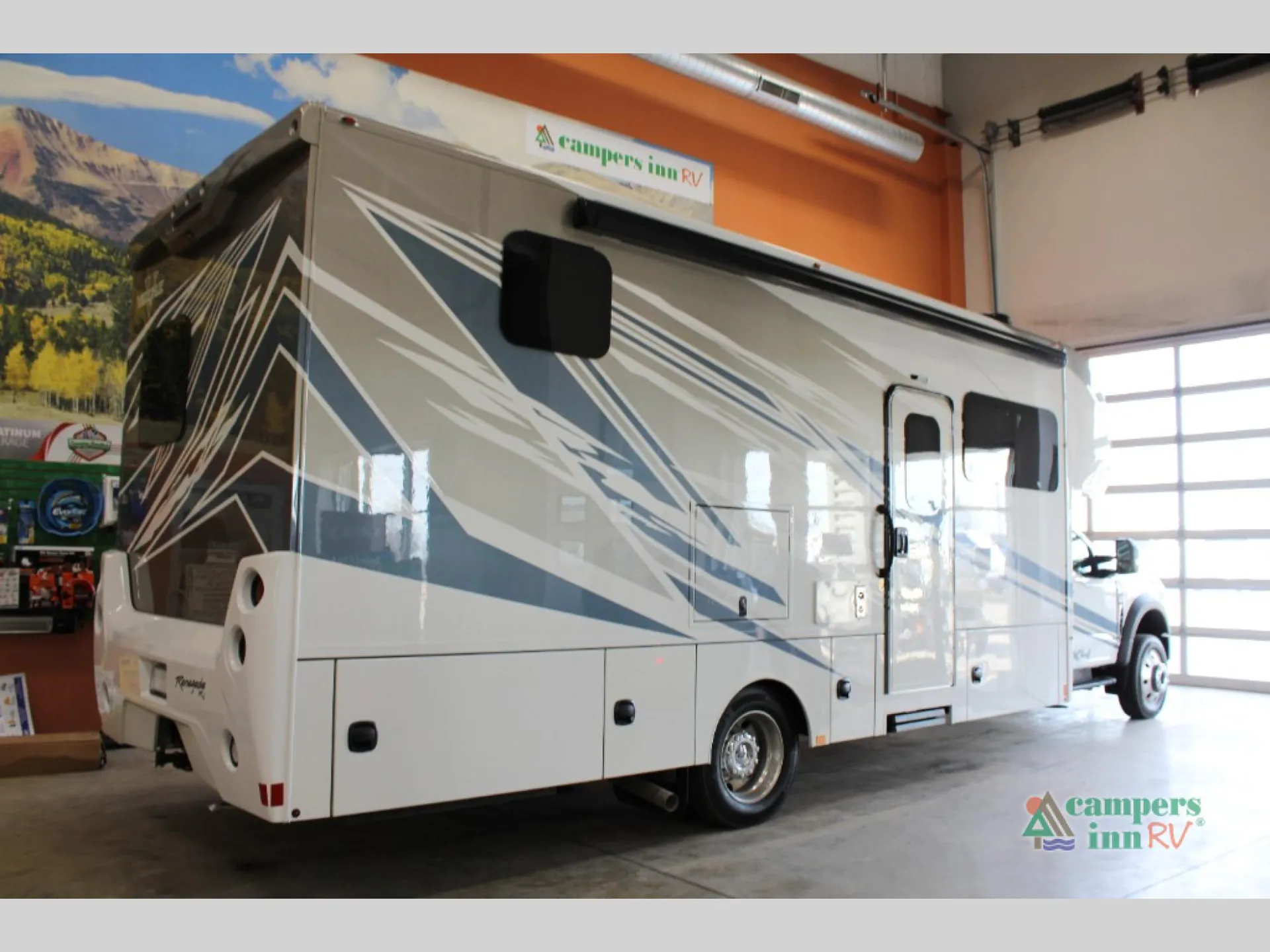 2025 Renegade RV Veracruz 32VDS - Photo 4