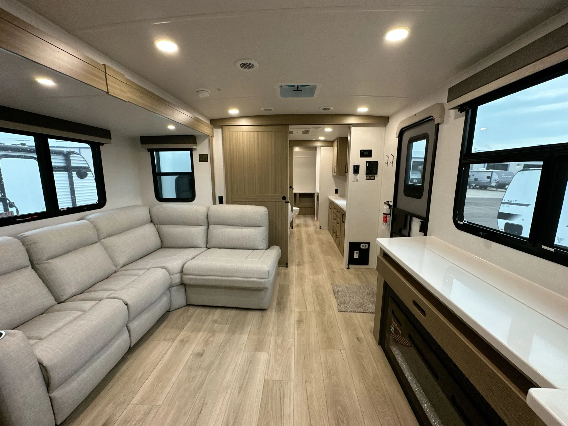2027 Forest River Rockwood Ultra Lite 2711RK — living area main