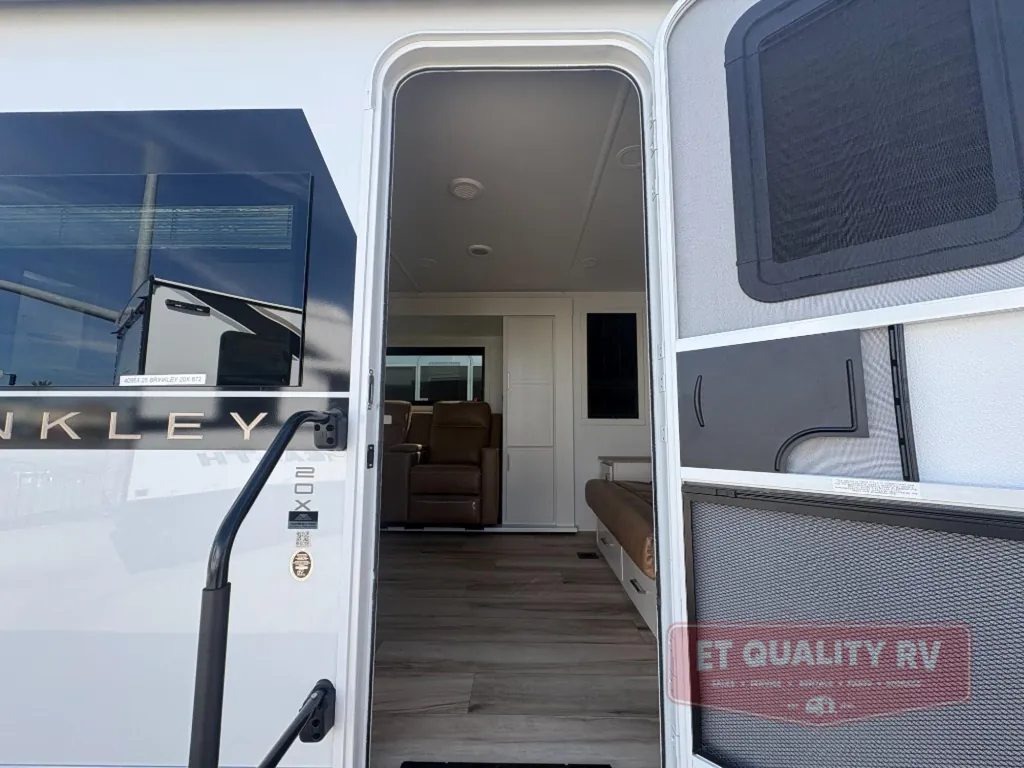 2026 Brinkley Model Ix 20X, Photos photo 19