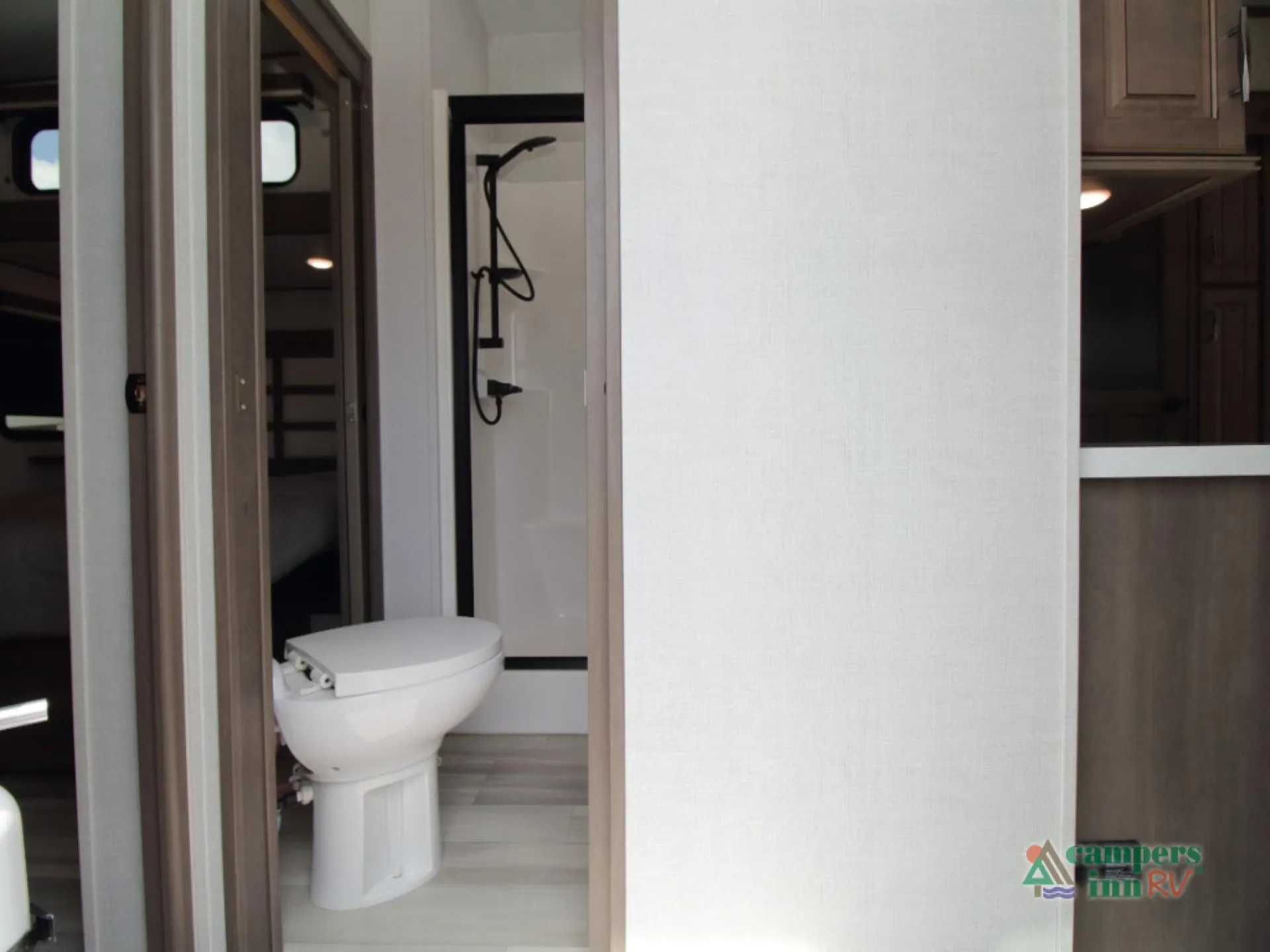 2023 Grand Design Solitude 3460FL - Photo 4