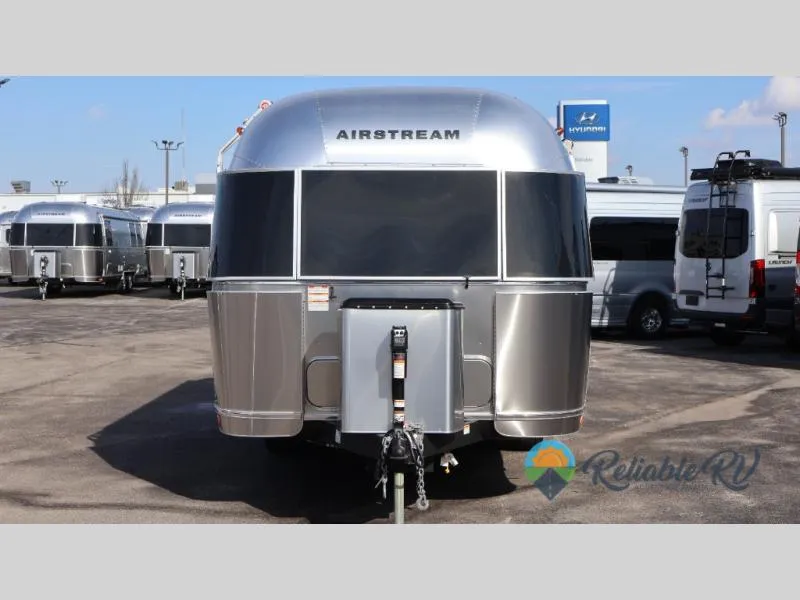 2026 Airstream Flying Cloud 23FB - Photo 3
