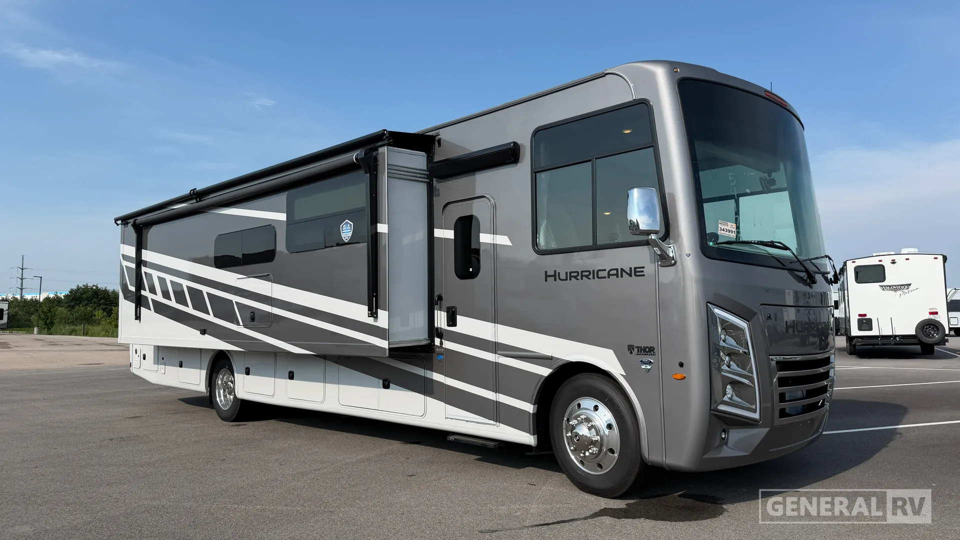 2026 Thor Motor Coach Hurricane 36H - Photo 2