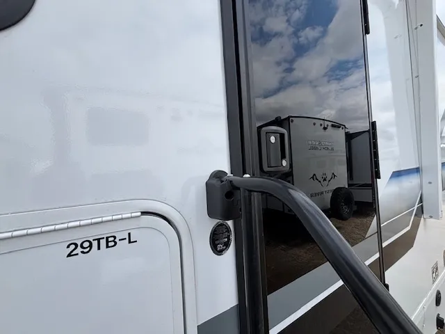 2026 Forest River Cherokee Alpha Wolf 29TB, Photos photo 16