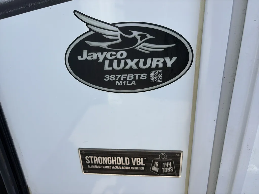 2021 Jayco North Point 387FBTS, Photos photo 22