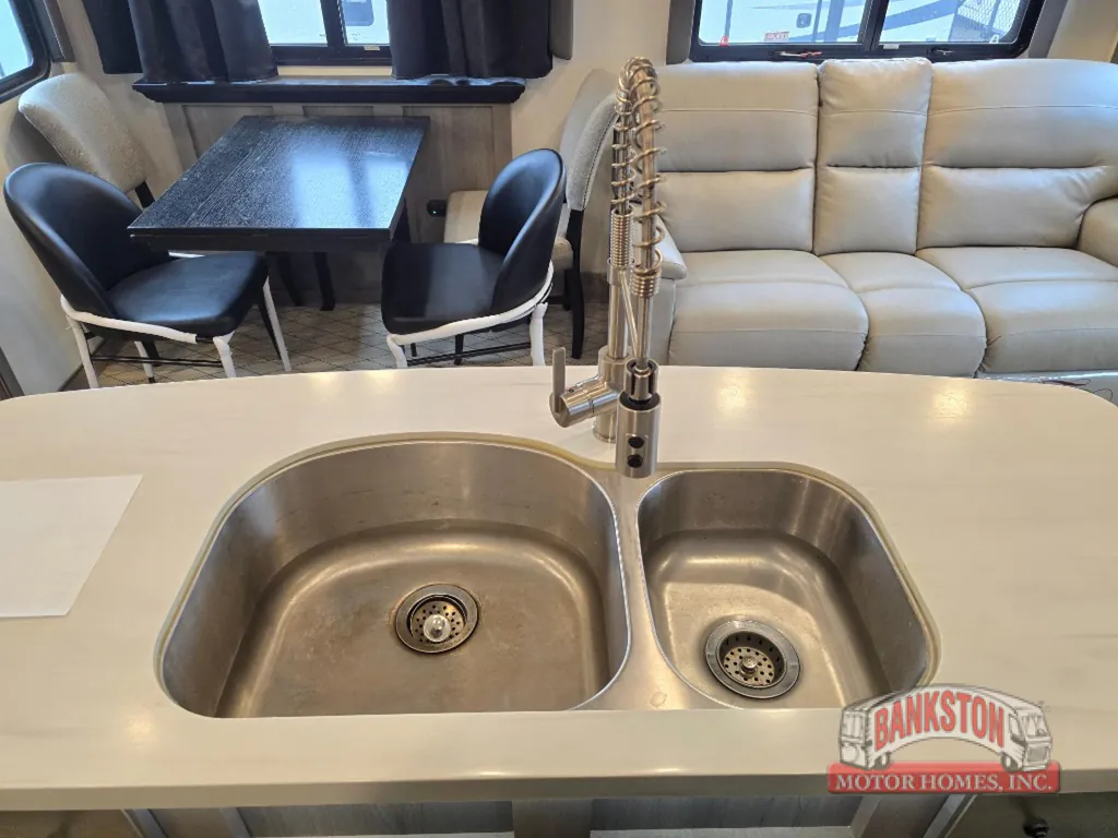 2022 Keystone Montana 3813MS, Photos photo 8