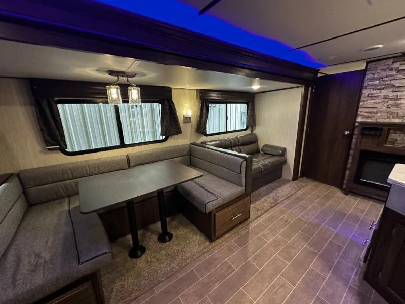 2019 Forest River Cherokee Alpha Wolf 26DBH-L, Photos photo 25