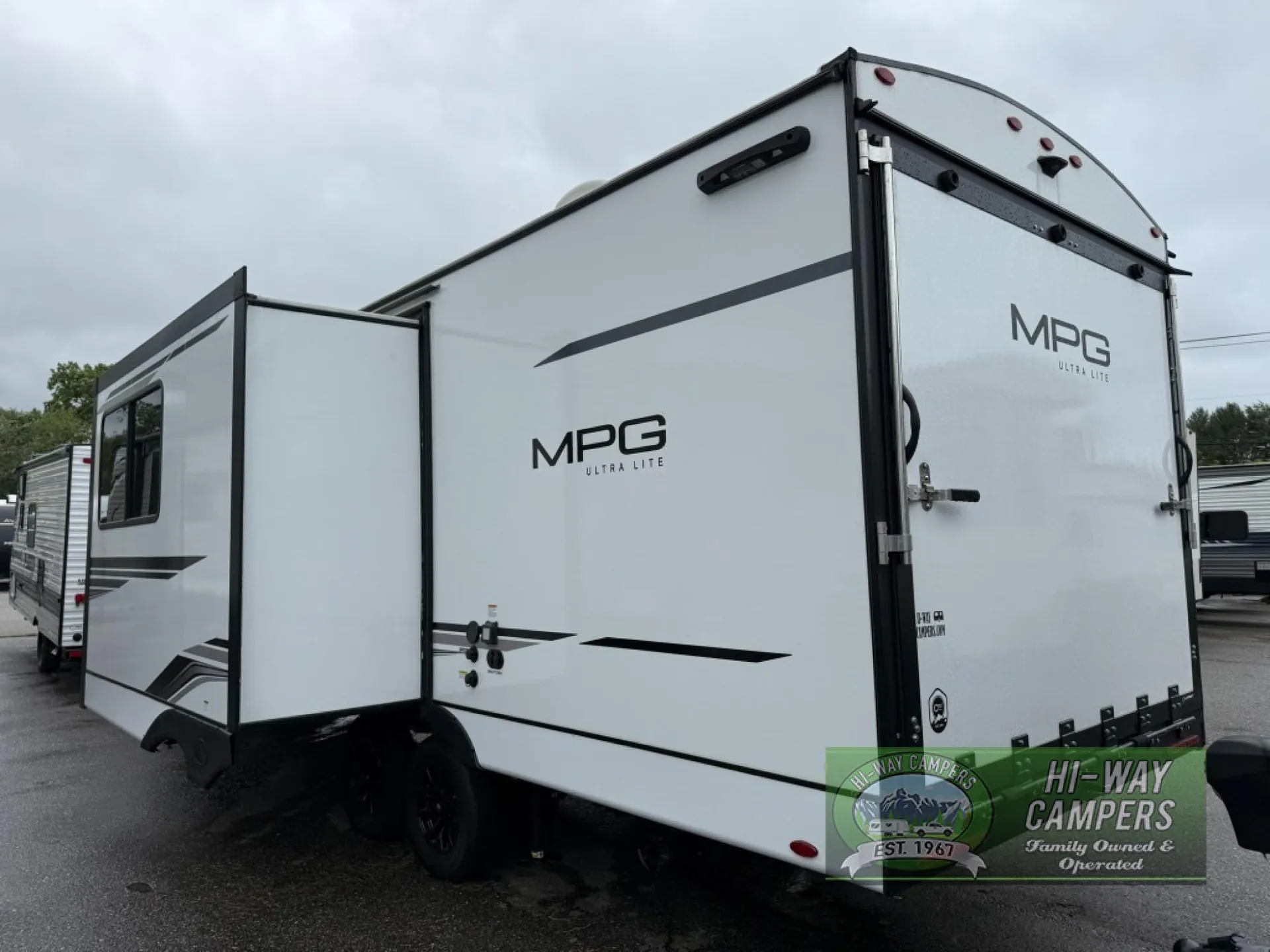 2025 Cruiser RV MPG 2400PD - Photo 3