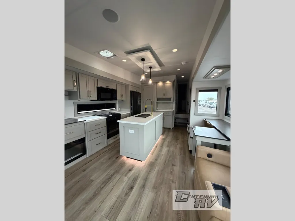 2026 Brinkley Model Z 3600, Photos photo 22