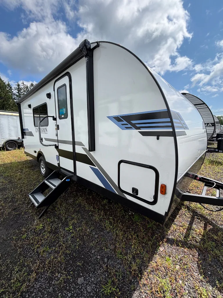2026 Gulf Stream Envision SVT 19FMB - Photo 2