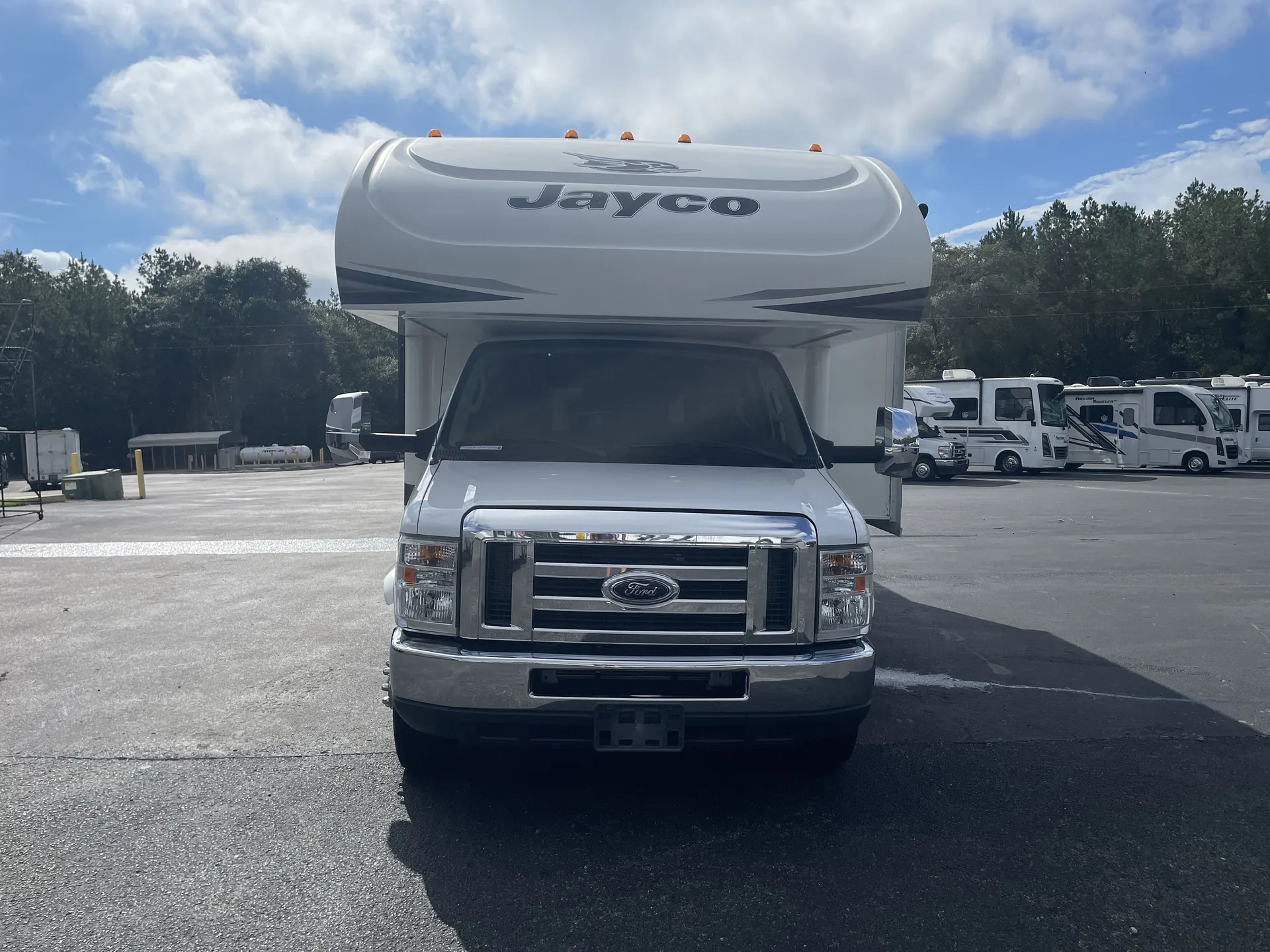2019 Jayco Greyhawk 30Z — front