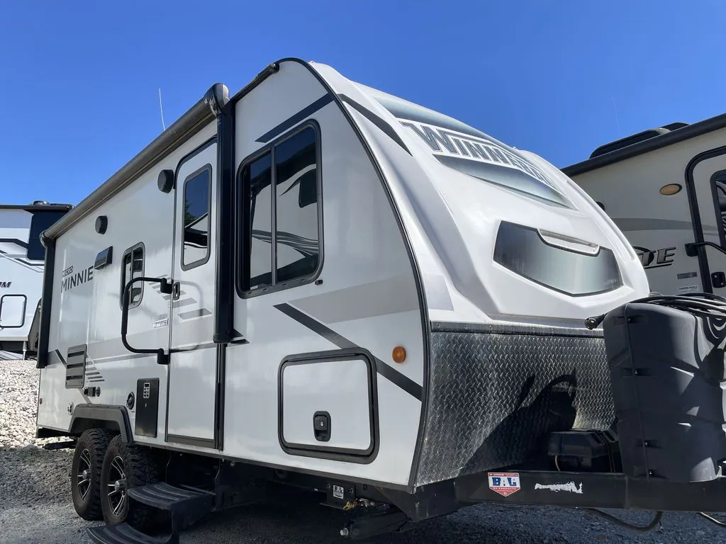 2021 Winnebago Micro Minnie 1800BH - Photo 2
