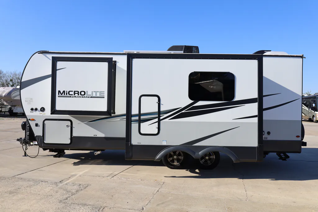 2022 Forest River Flagstaff Micro Lite 25FBLS, Photos photo 4